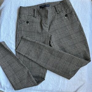 Houndstooth Straight Leg Pants